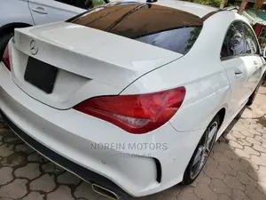 Mercedes-Benz C-Class 2015 Pearl