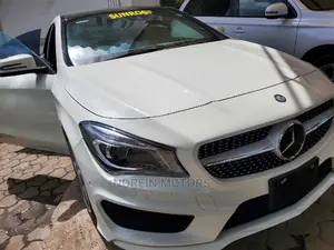 Mercedes-Benz C-Class 2015 Pearl