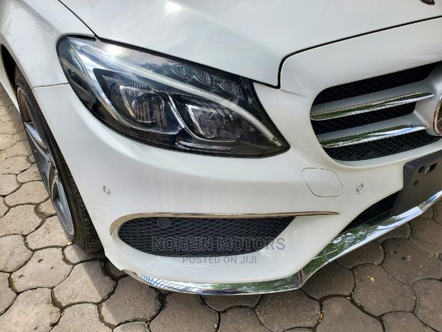 Mercedes-Benz C200 2015 Off White - thumbnail 3