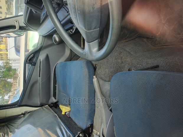 Mitsubishi Canter 2015 Off White - thumbnail 5