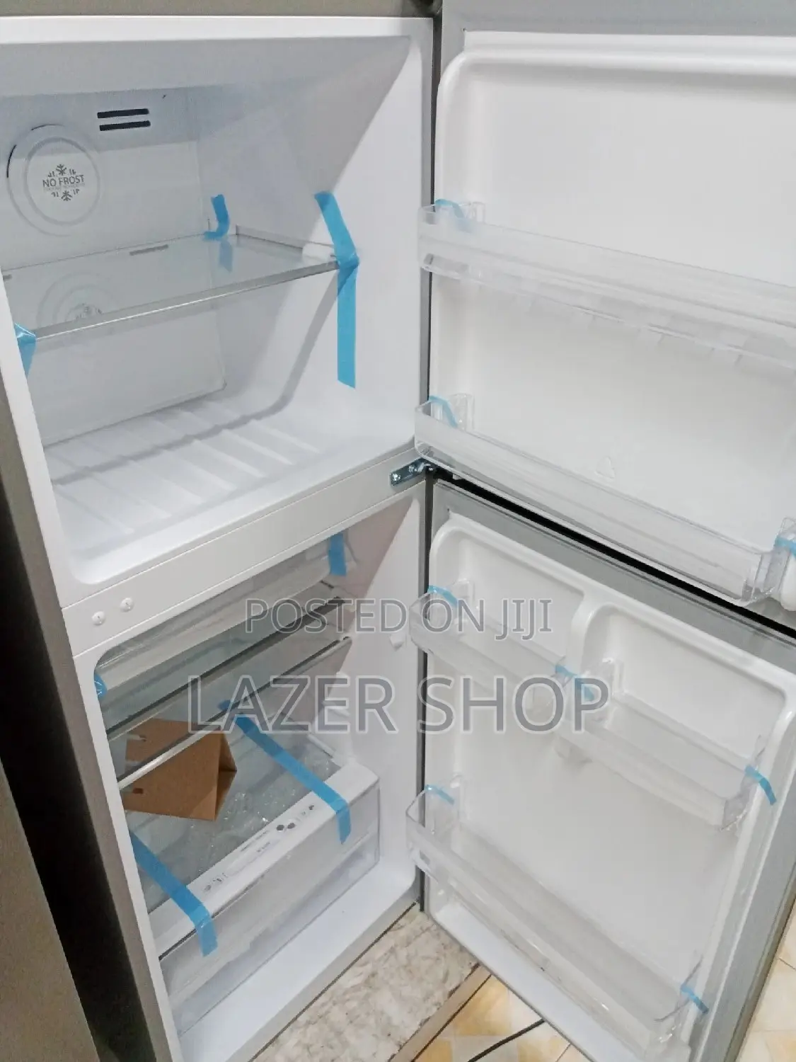 Von VART-27NHS Double Door Fridge 216L - Silver
