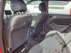 Mercedes-Benz B-Class 2015 Red