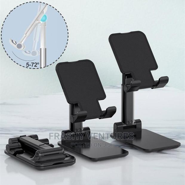 Foldable Desktop Phone Holder - main view