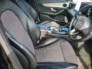 Mercedes-Benz C200 2015 Matt Black