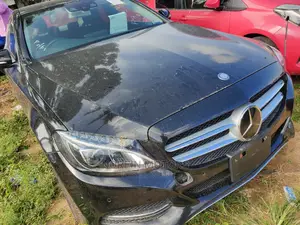 Mercedes-Benz C200 2015 Matt Black