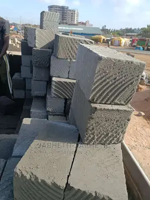 Ndarugo Mawe,Stones