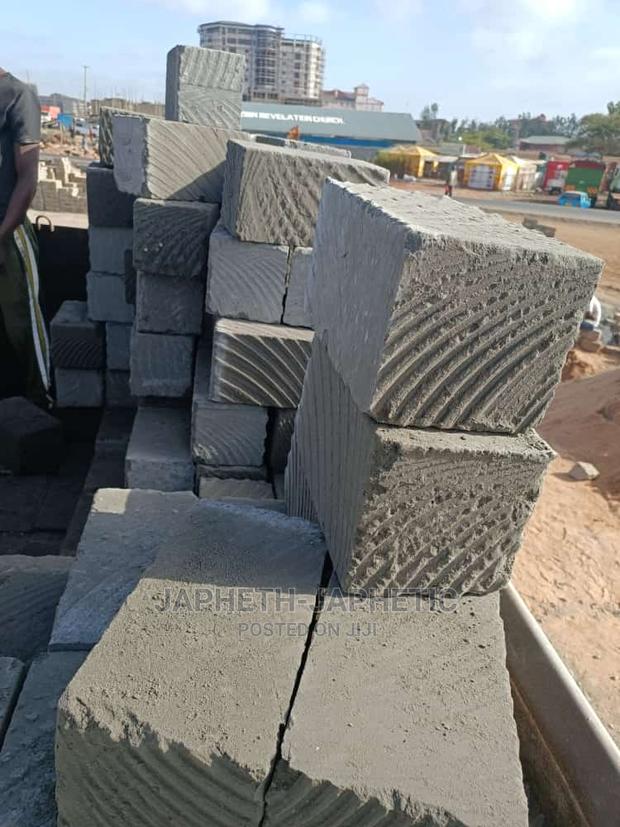 Ndarugo Mawe,Stones - main view