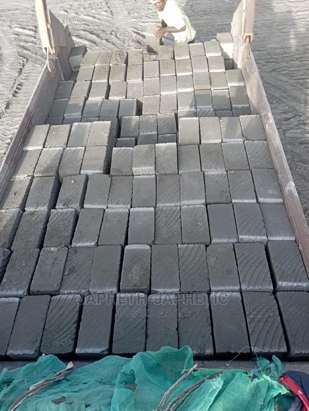 Mawe Ya Ndarugo,Machine Cuts - main view