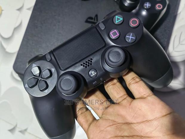 Ps4 Slim as Good as New - thumbnail 5