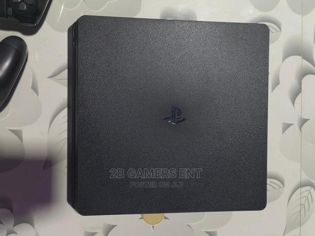 Ps4 Slim as Good as New - main view