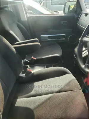 Mitsubishi Delica 2015 Off white