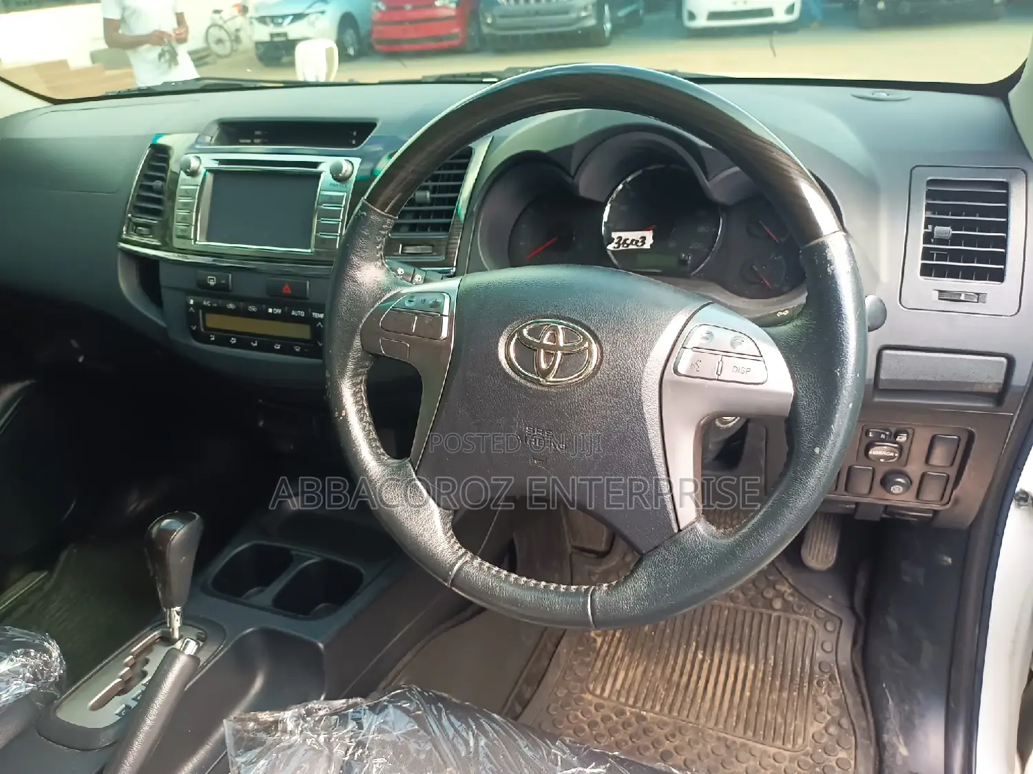 Toyota Fortuner 2.7 AWD 2015 White