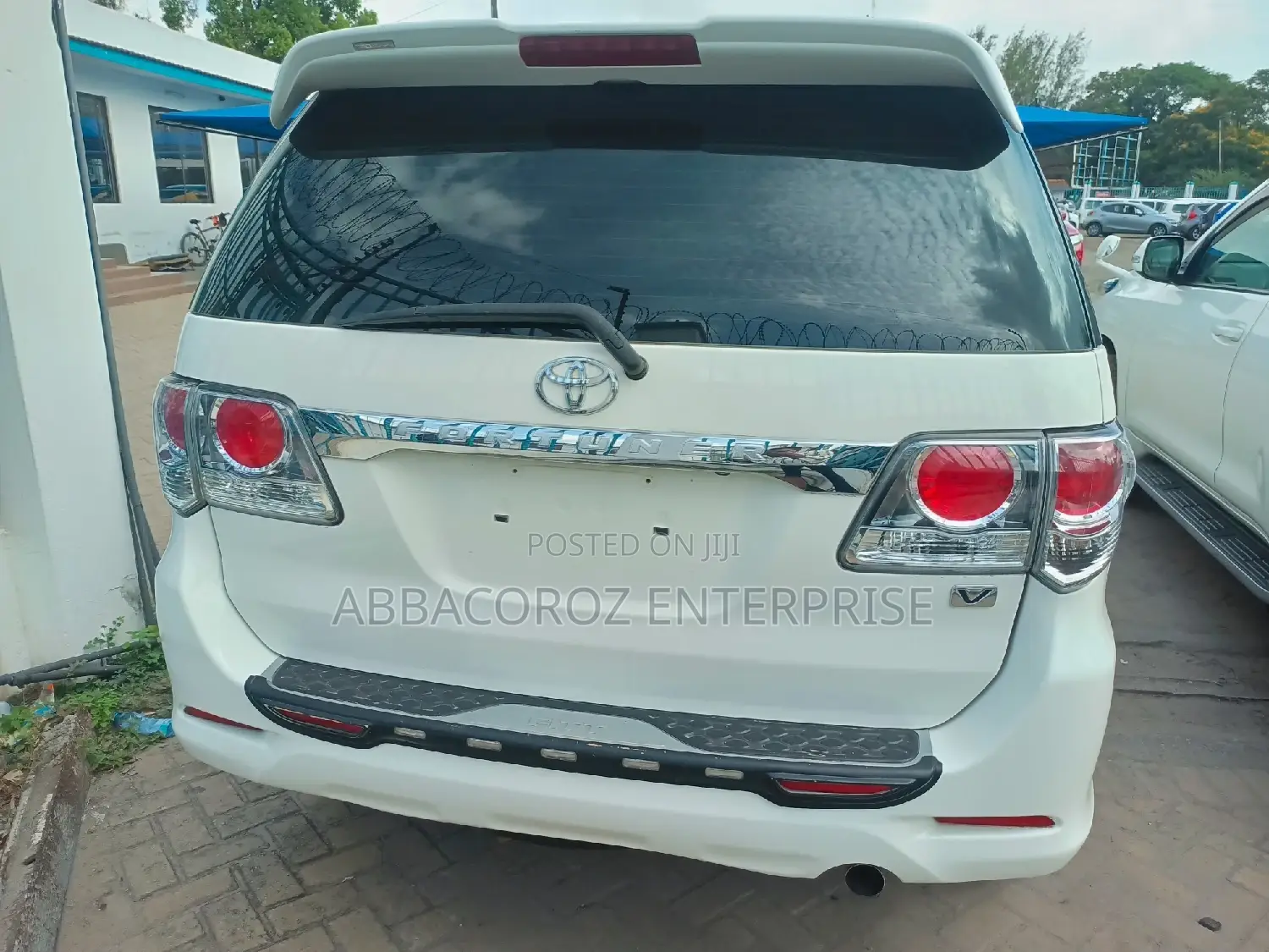 Toyota Fortuner 2.7 AWD 2015 White