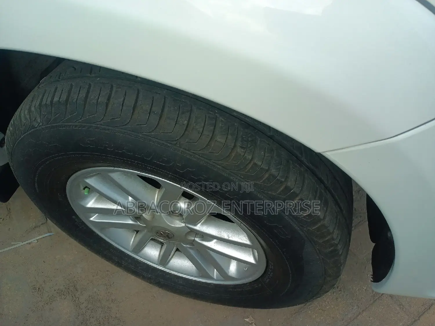 Toyota Fortuner 2.7 AWD 2015 White