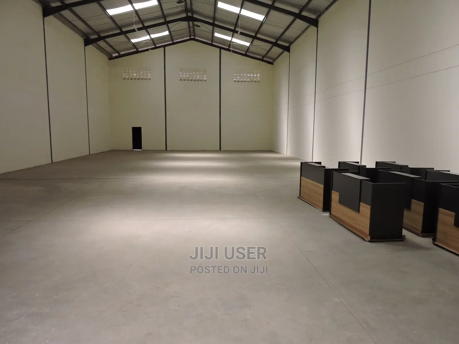 7,616 Sqft Warehouse For Sale/Rent