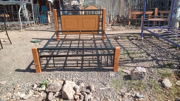 5 by 6 Metalic Frame Hardwood Stand