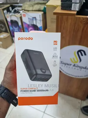 Porodo Super Compact Power Bank 30000mah PD 20W QC3.0