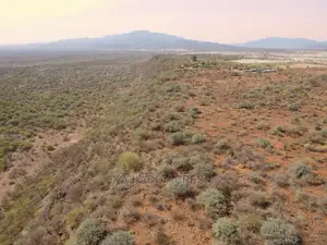 25 Acres Cliff End Property in Tinga at Per850k Acre