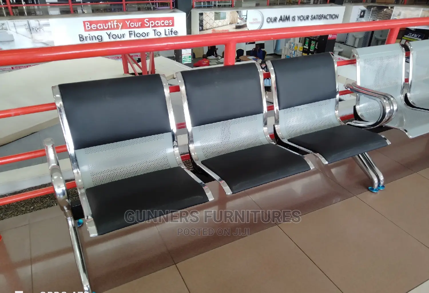 Airport Padded Link Chair.