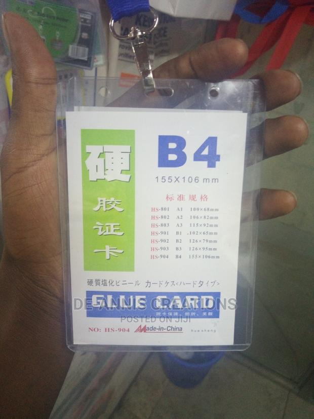 Exhibition Name Tag Holder - main view