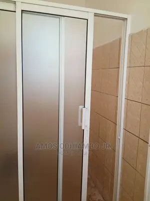 Alluminiam Partitions and Fittings