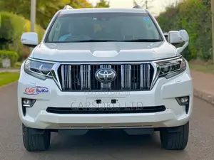Toyota Land Cruiser 2017 Pearl