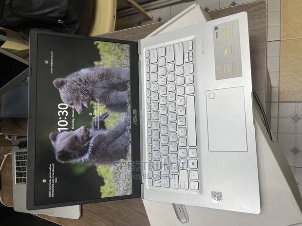 Laptop Asus VivoBook S14 S430UN 8GB Intel Core I3 SSHD (Hybrid) 256GB