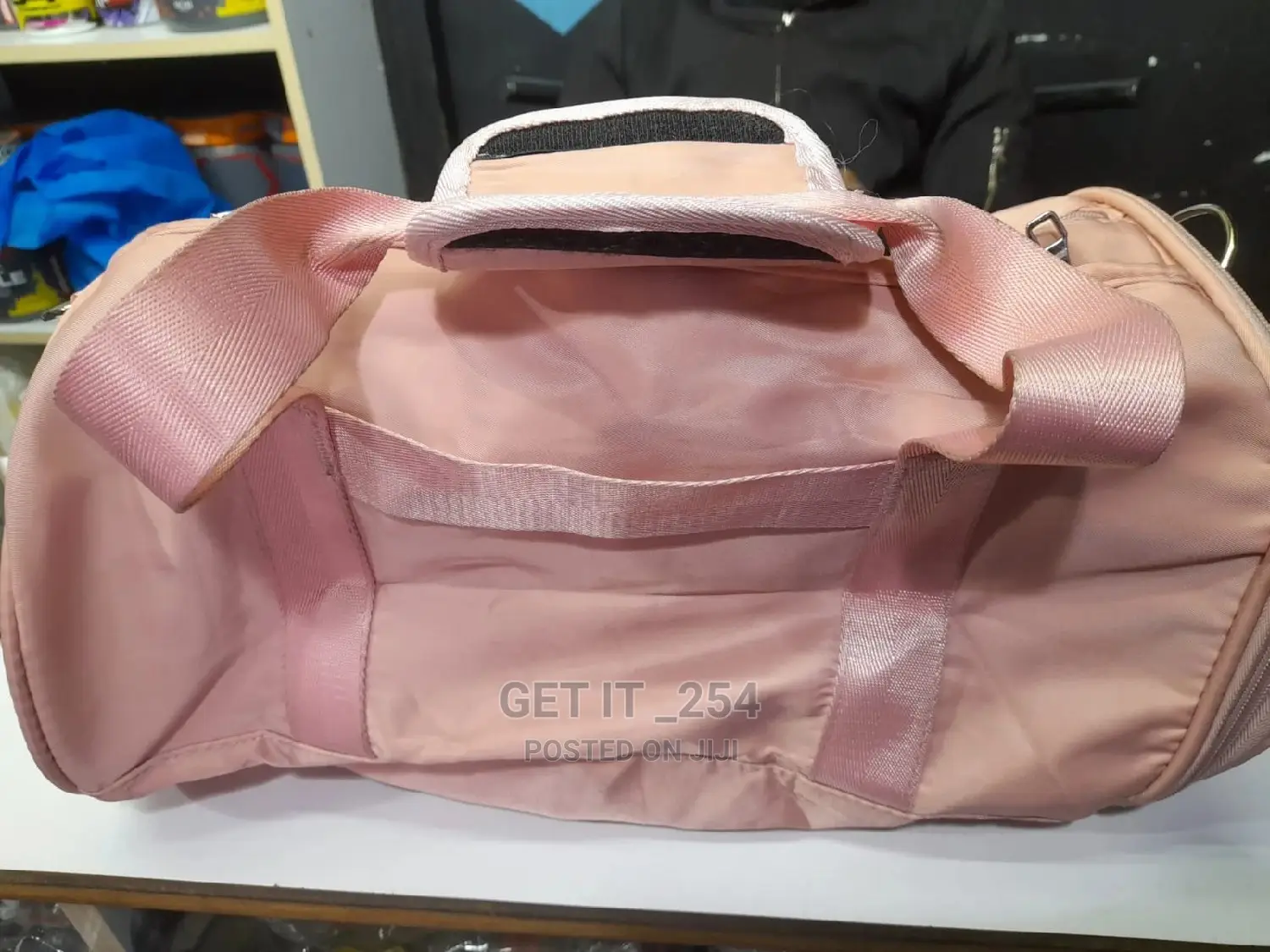 Gym Bag With Compartment for Shoes and Wet Clothes