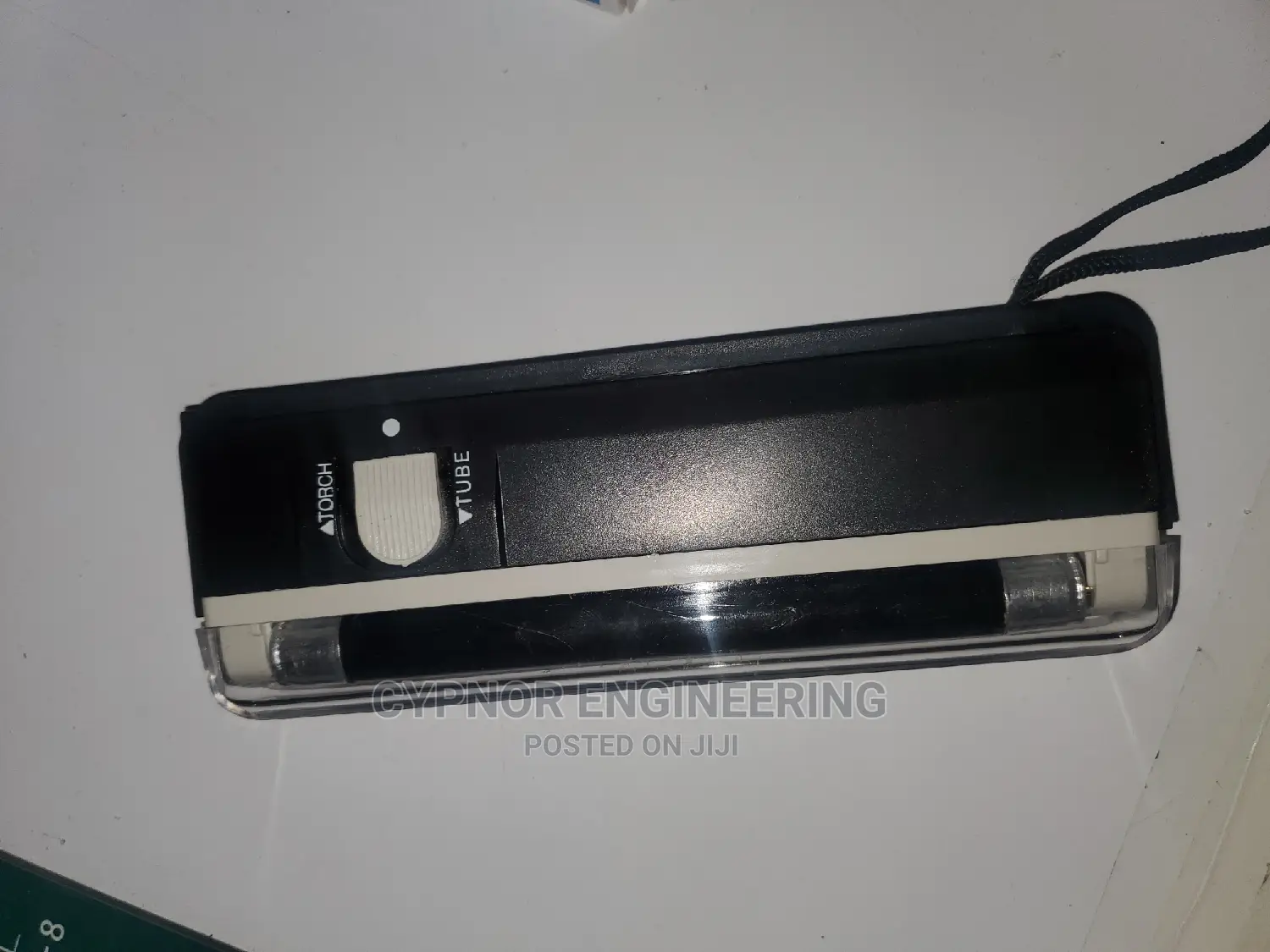 Windscreen Crack Repair UV Light