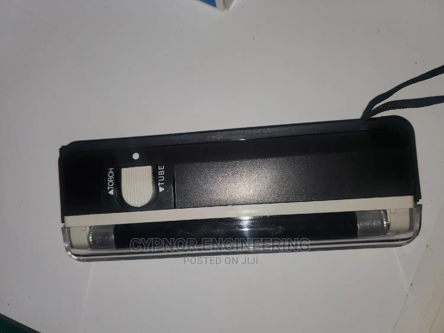 Windscreen Crack Repair UV Light