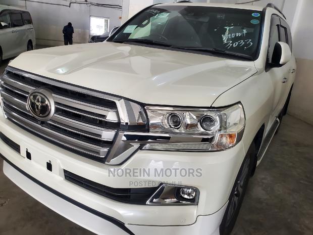 Toyota Land Cruiser 2017 Beige - thumbnail 3