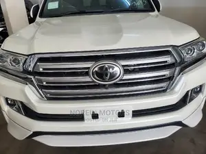 Toyota Land Cruiser 2017 Beige