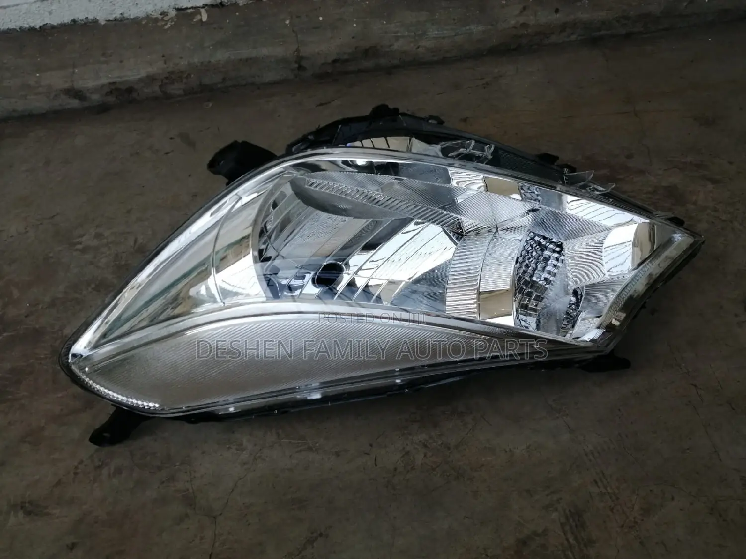 Vitz Headlight /Jewela