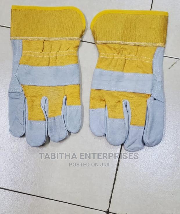 Hand Gloves - main view