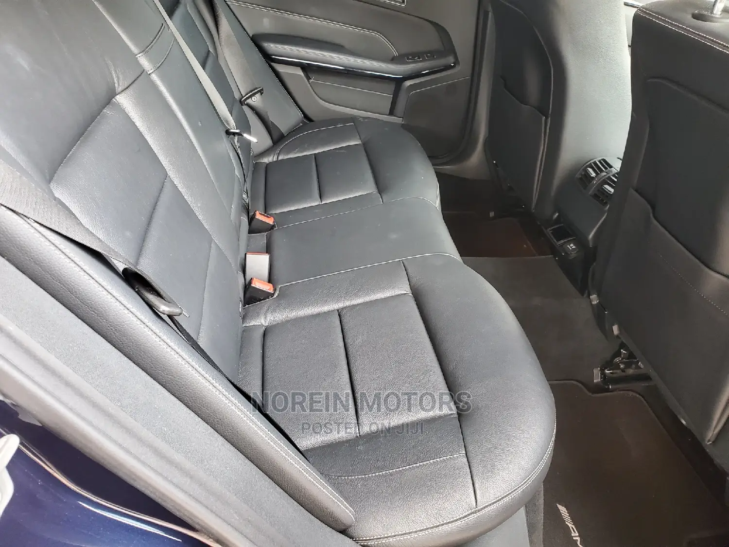 Mercedes-Benz E220 2016 Blue
