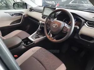 Toyota RAV4 2021 Gray