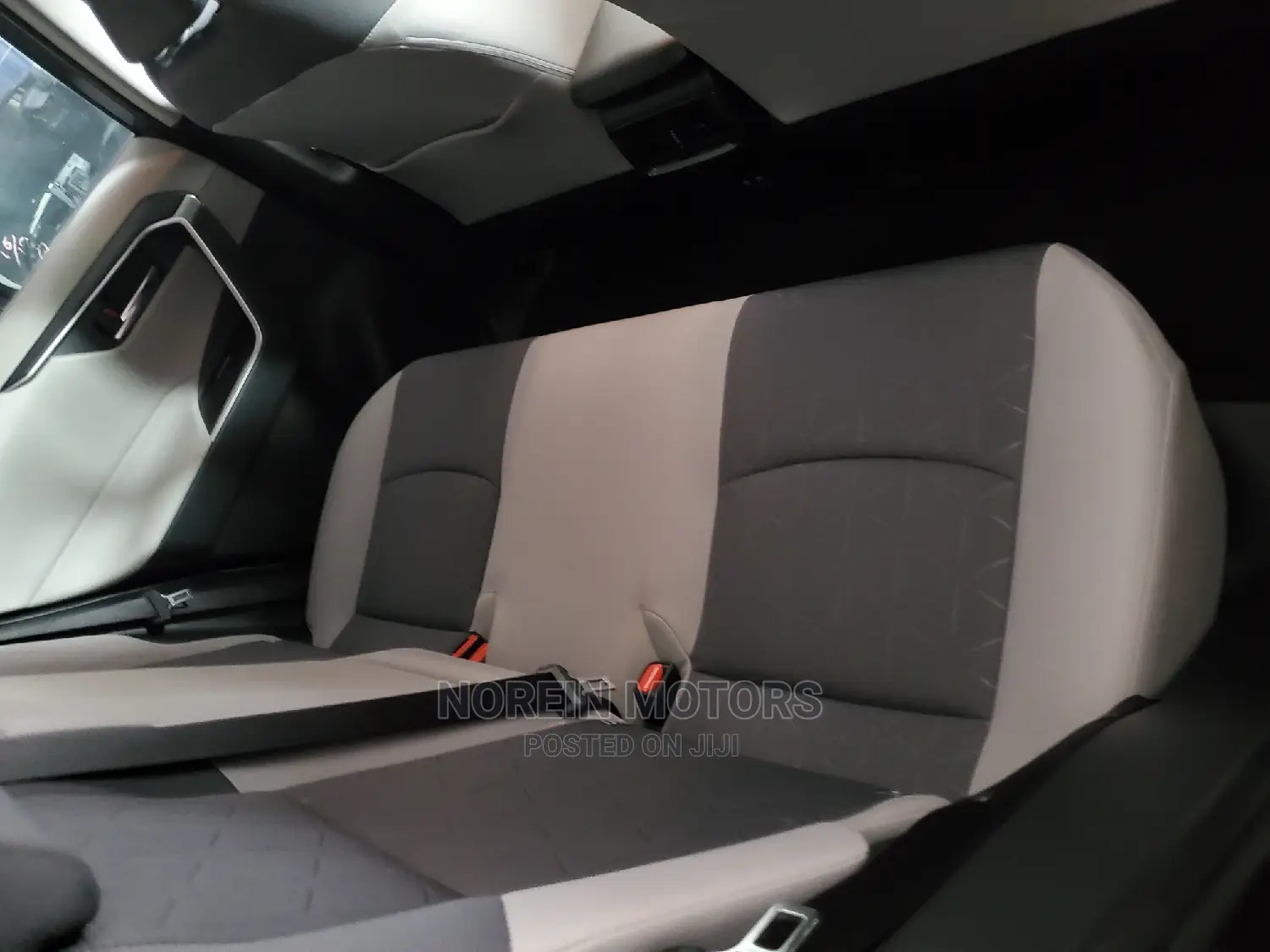 Toyota RAV4 2021 Gray