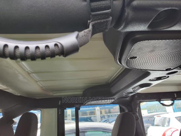Jeep Wrangler 2016 Green - thumbnail 14