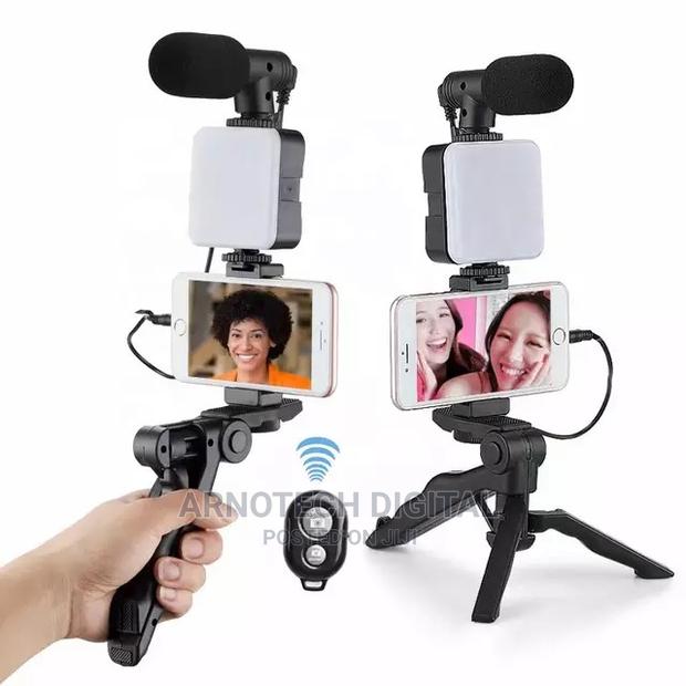 Portable Vlogging Kit With Microphone+ Speaker - thumbnail 2