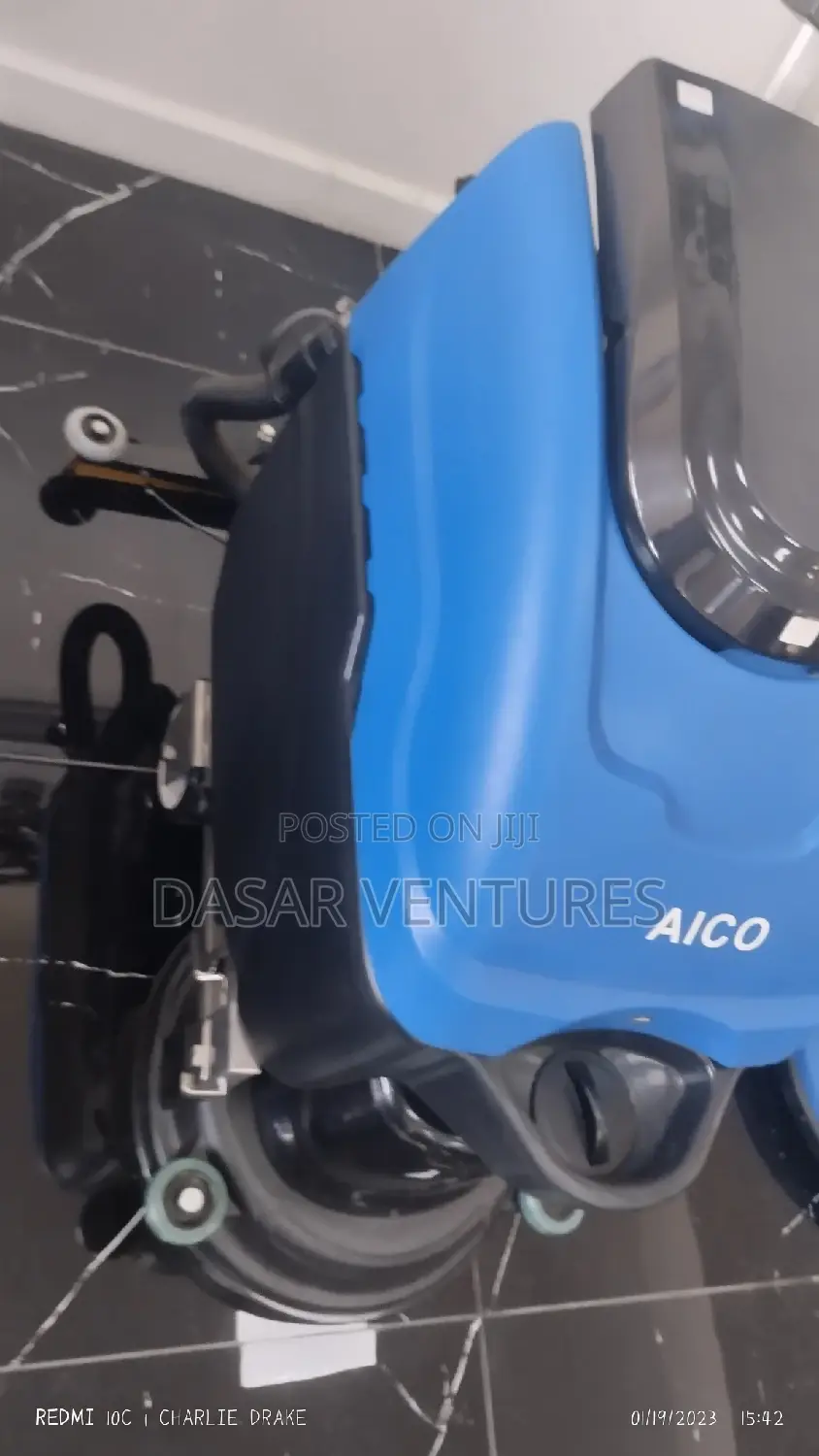 Automatic Floor Scrubber Machine