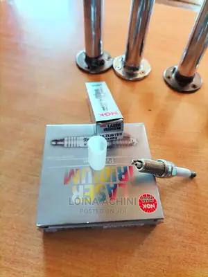 Honda CRV RM1/4 Laser Iridium Sparkplugs