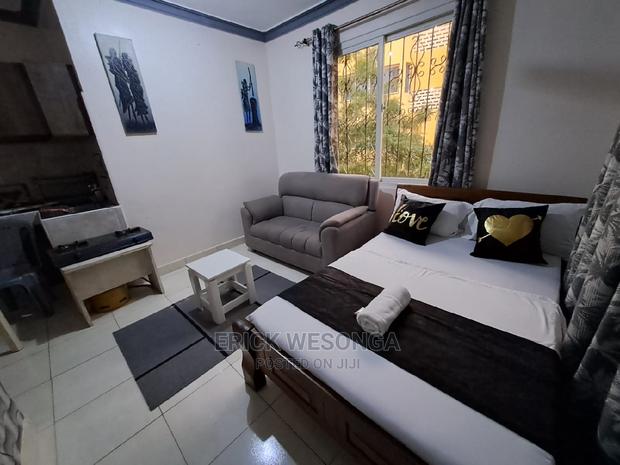Airbnb Gracious Home Bamburi, Studio Apartment - thumbnail 3