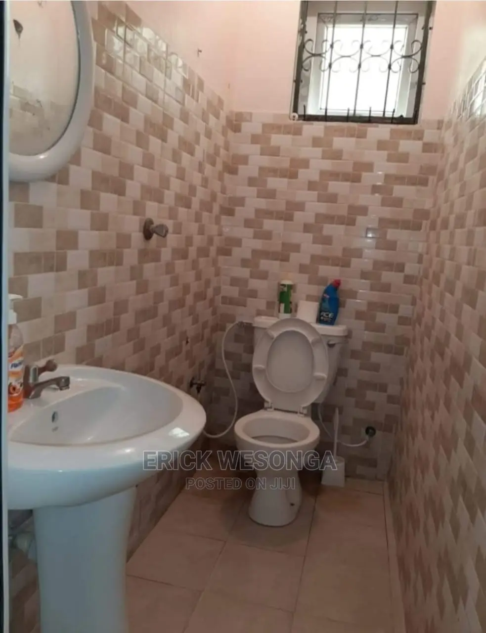 Airbnb Gracious Home Bamburi, Studio Apartment