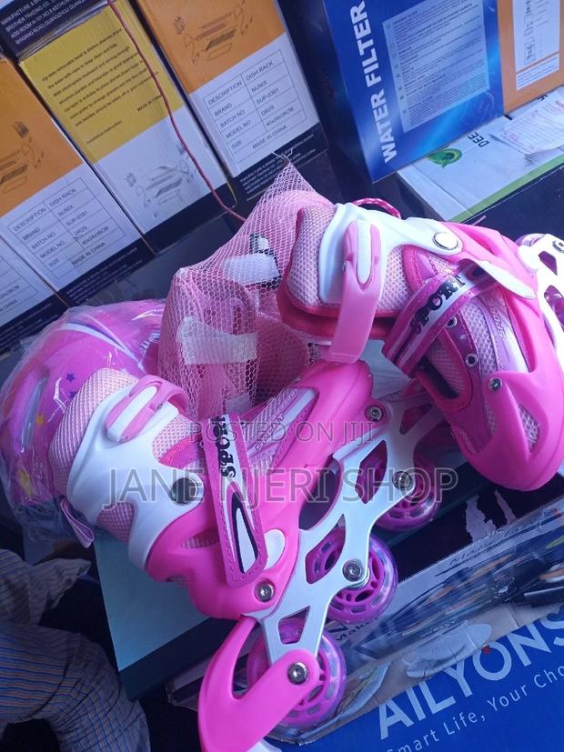 Skating Shoes Complete - main view