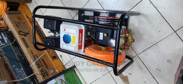 Garden Sprayer - main view