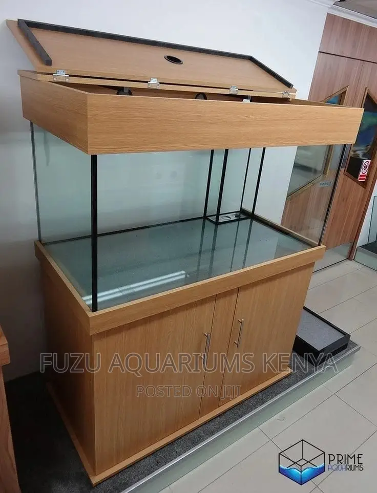 Clear Aquarium [ Stand and Lid]