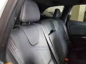 Volvo XC60 2016 Off White