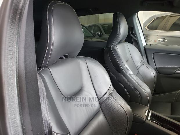 Volvo XC60 2016 Off White - thumbnail 13