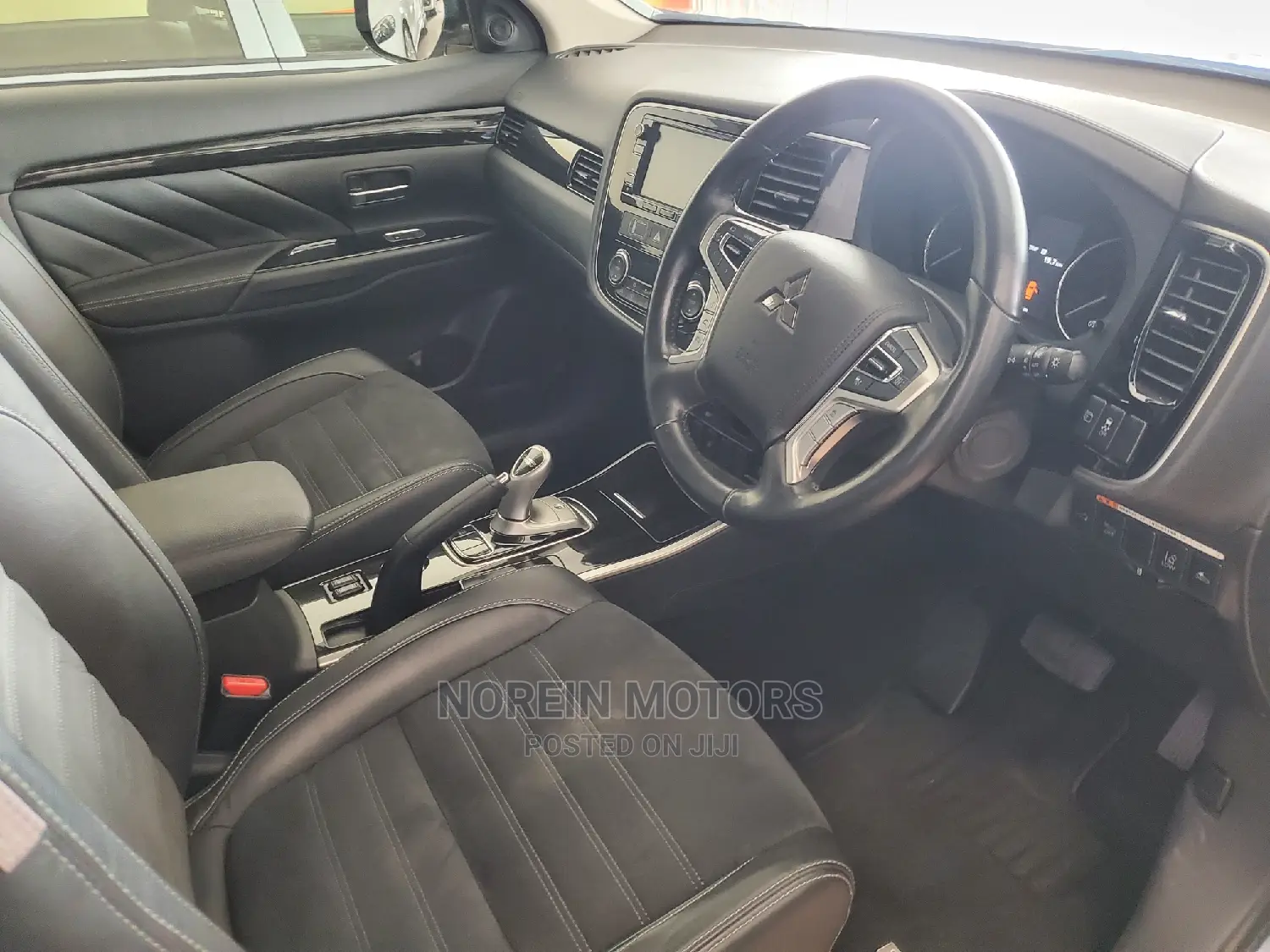Mitsubishi Outlander 2016 Gray