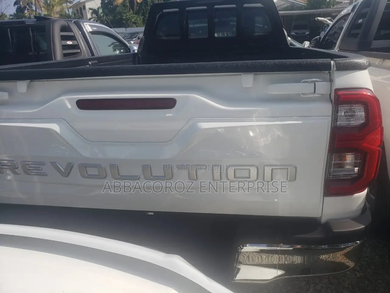 Toyota Hilux WORKMATE 4x4 2015 White
